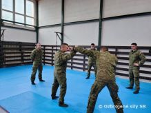 Dobudovanie posil�ovne, podpora slu�obnej telesnej pr�pravy a vo�no�asov�ch �portov�ch aktiv�t v Z�kladni v�cviku a mobiliza�n�ho dopl�ovania Martin