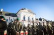 Slávnostný ceremoniál pripevnenia stúh na bojovú zástavu prezidentkou SR