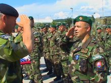 Udelenie Non Article 5 NATO medailí pre 10. SLOVCON KFOR