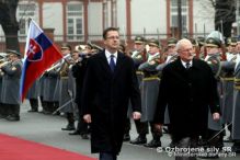 Prezident: Ozbrojené sily nie sú iba inštitúciou, ktorá vlastní zbrane