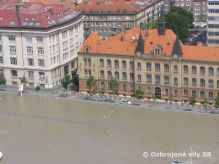 Vojaci počas povodní prepravili takmer 1300 osôb